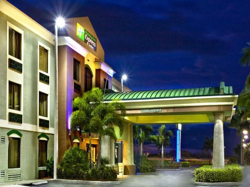 Holiday Inn Express Hotel & Suites Clewiston By Ihg Extérieur photo