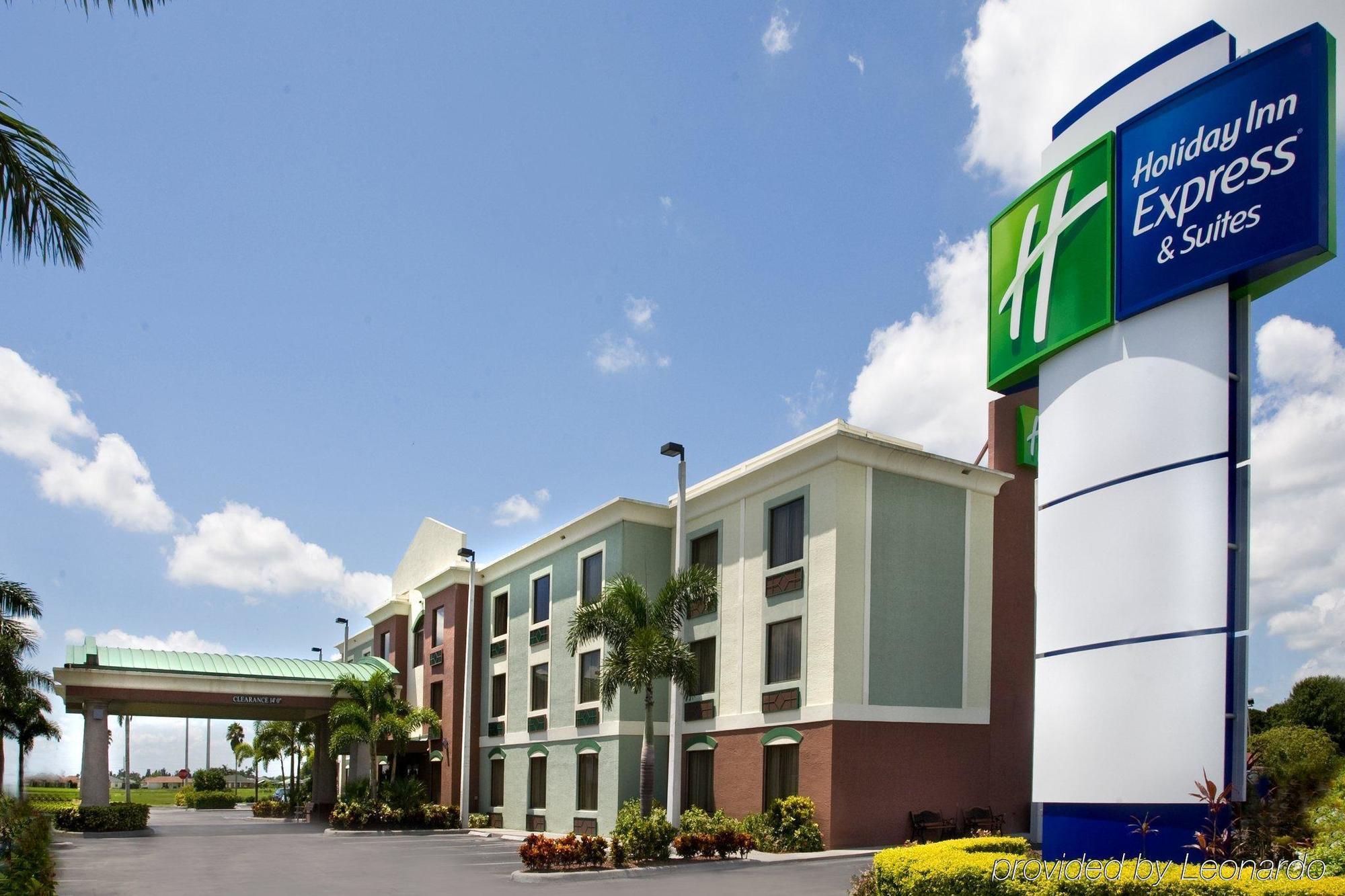 Holiday Inn Express Hotel & Suites Clewiston, An Ihg Hotel Extérieur photo