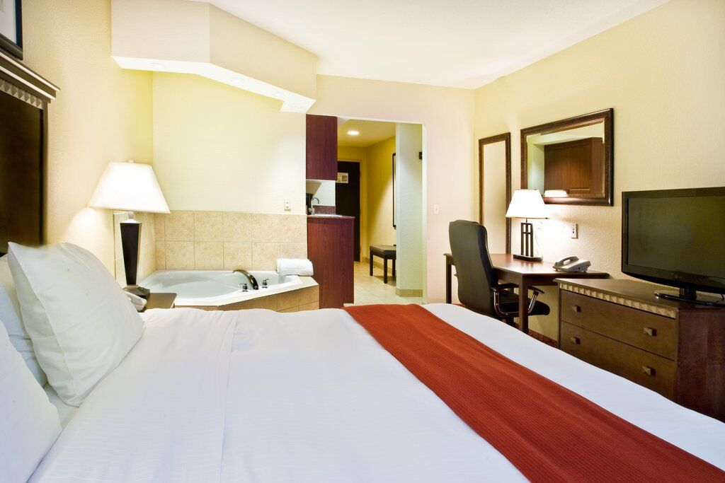 Holiday Inn Express Hotel & Suites Clewiston, An Ihg Hotel Extérieur photo