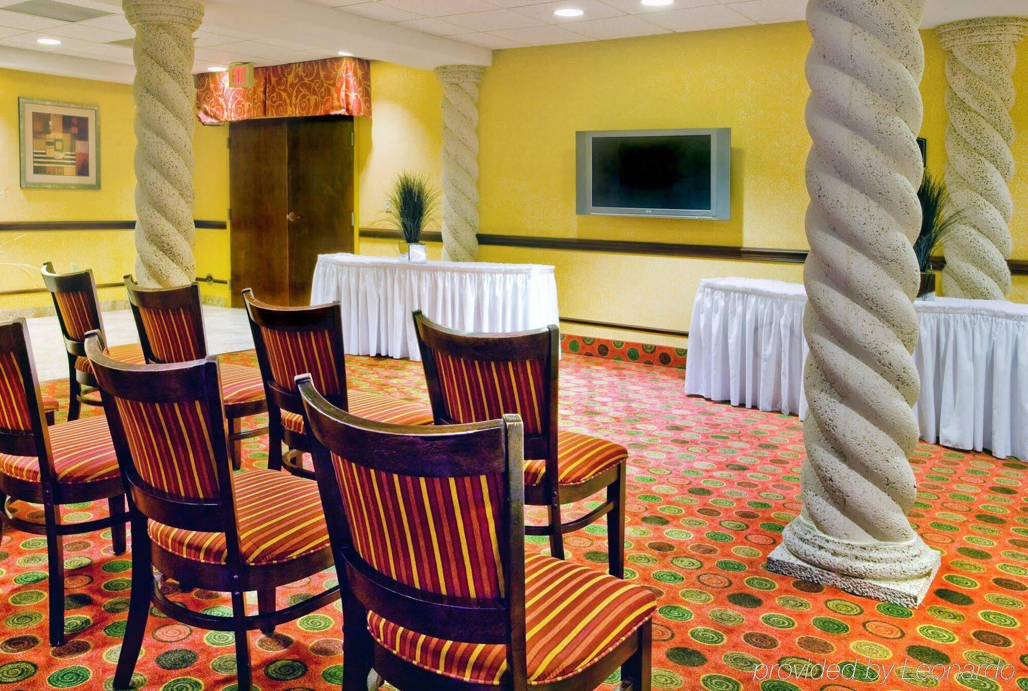 Holiday Inn Express Hotel & Suites Clewiston By Ihg Extérieur photo