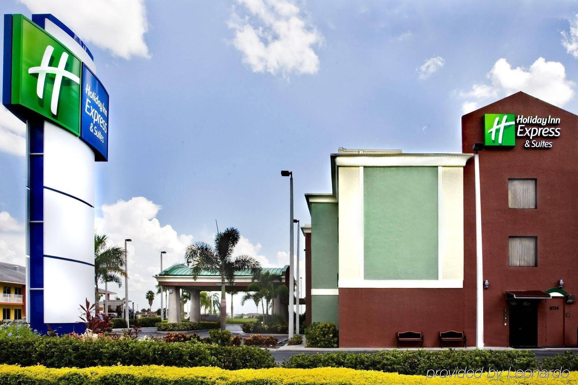 Holiday Inn Express Hotel & Suites Clewiston, An Ihg Hotel Extérieur photo