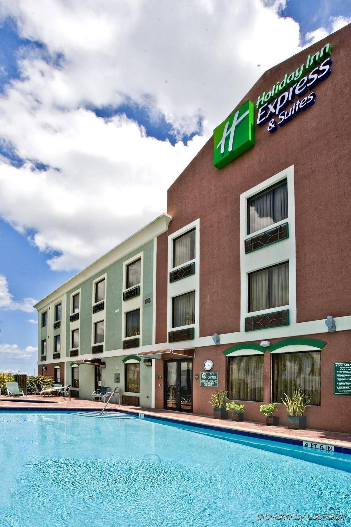 Holiday Inn Express Hotel & Suites Clewiston, An Ihg Hotel Extérieur photo