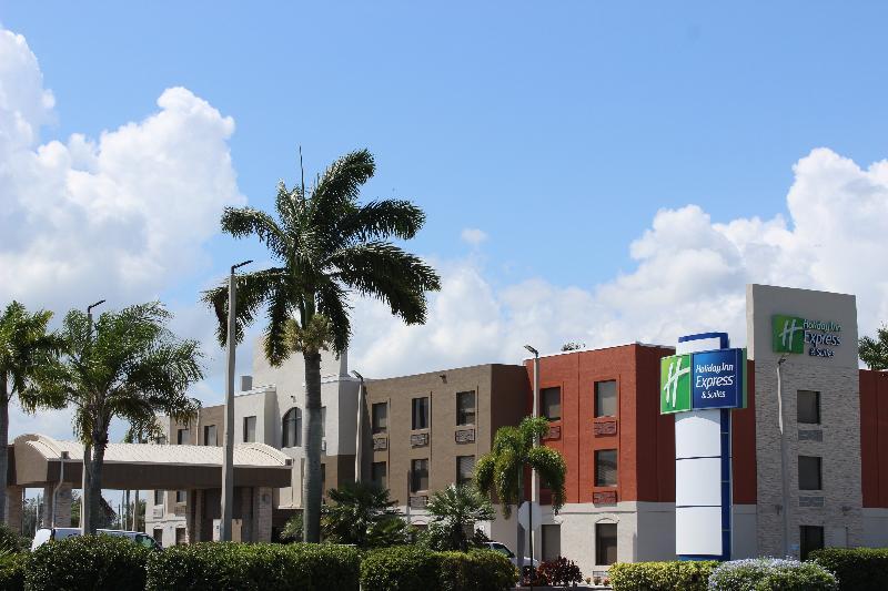 Holiday Inn Express Hotel & Suites Clewiston By Ihg Extérieur photo
